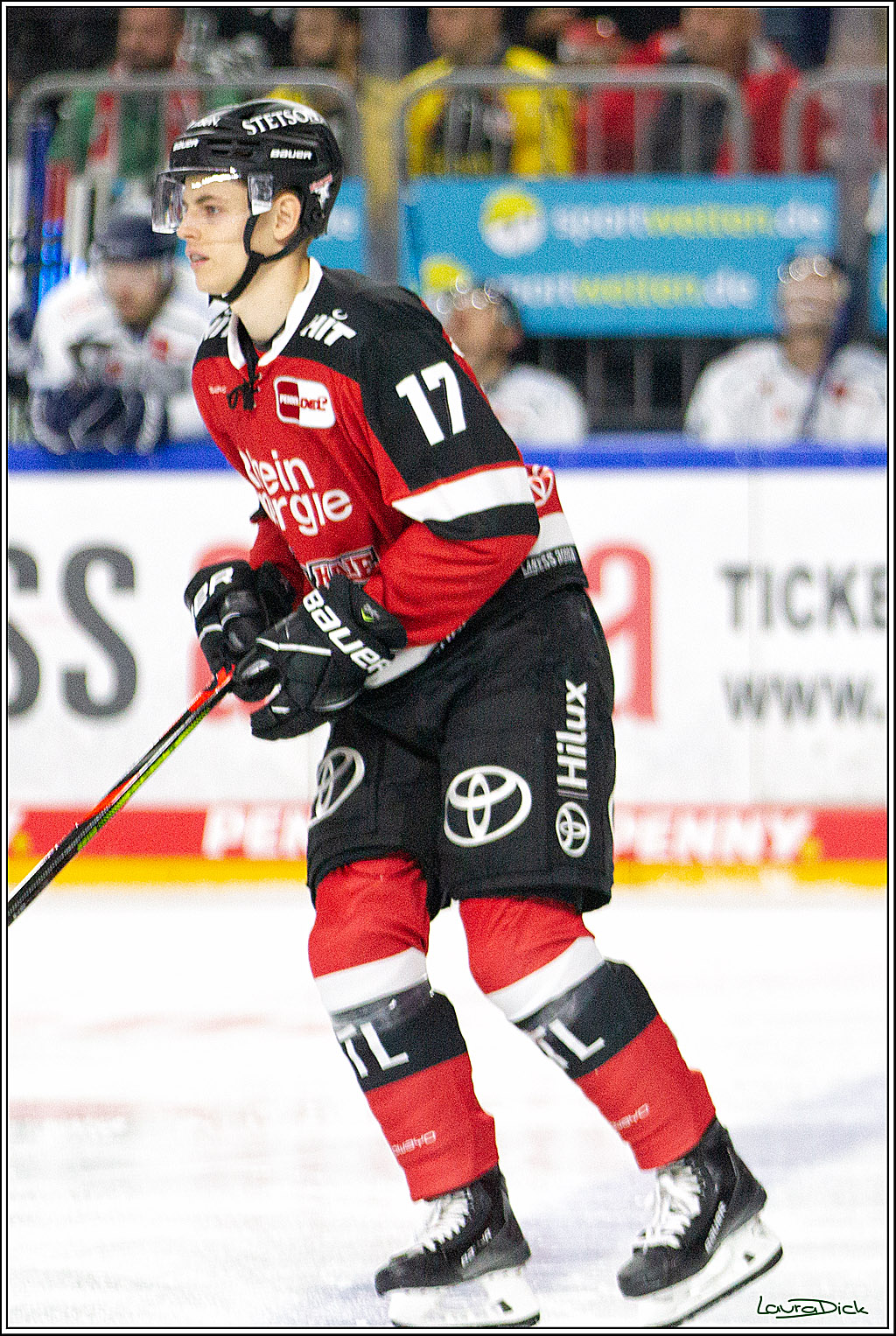 PENNY DEL;  Koelner Haie - Straubing Tigers; Koeln, 15.10.2021